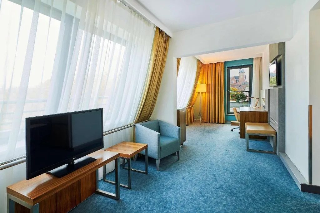 DOUBLE PREMIUM Room, Radisson Blu Hotel Krakow, Krakow