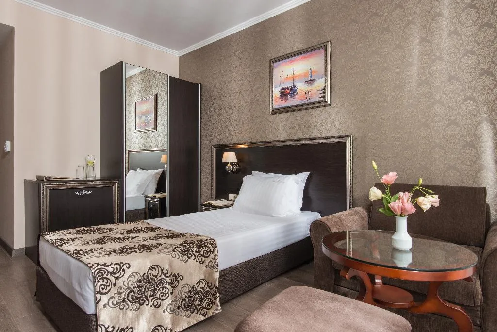 SINGLE STANDARD Room, Hotel and SPA Diamant Residence, Bourgas