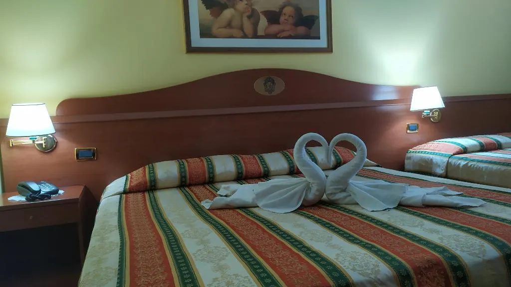 Double or Twin STANDARD Room, Hotel Antico Moro, Venice
