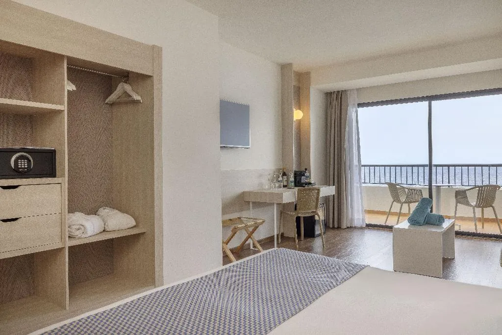 Double or Twin SUPERIOR SEA FRONT Room, Alua Calas de Mallorca Resort, Majorca