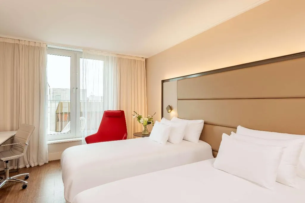 Room, NH Collection Berlin Mitte am Checkpoint Charlie, Berlin
