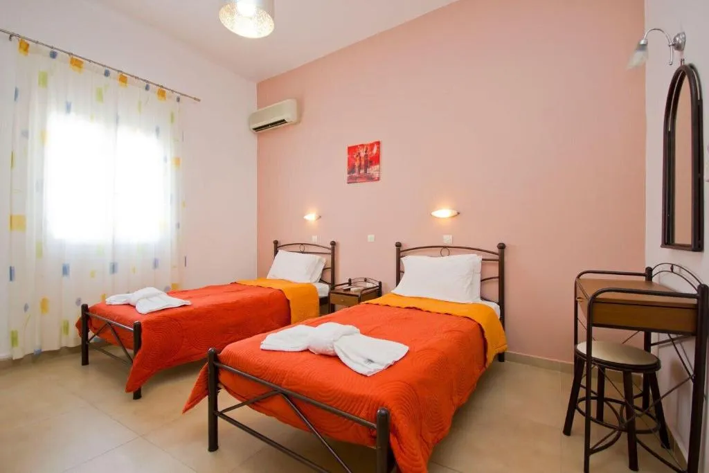 Room, Hotel Leta, Santorini