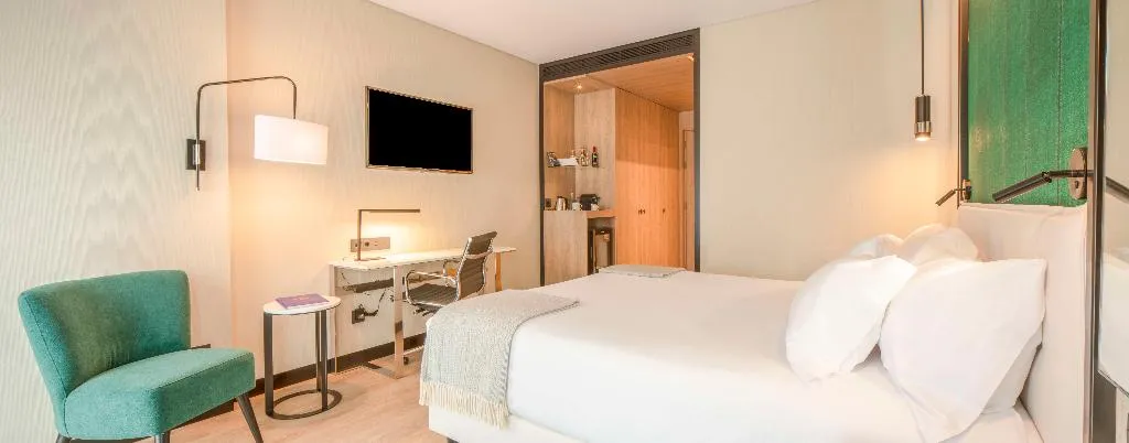 Double or Twin SUPERIOR Room, NH Porto Jardim, Porto