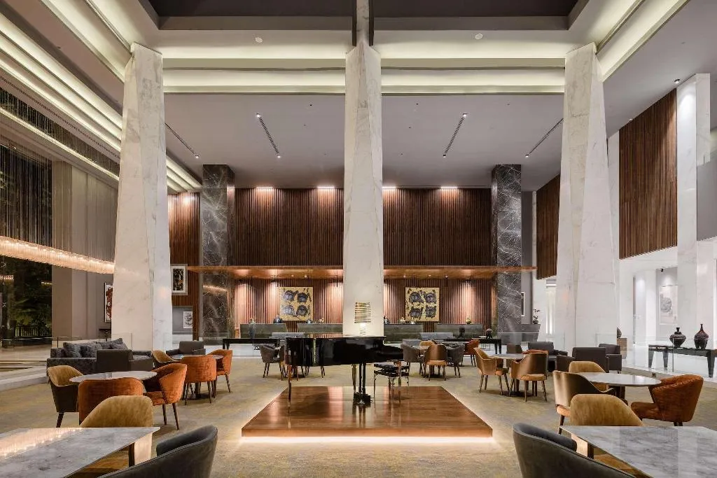 Lobby, Dusit Thani LakeView Cairo, Cairo