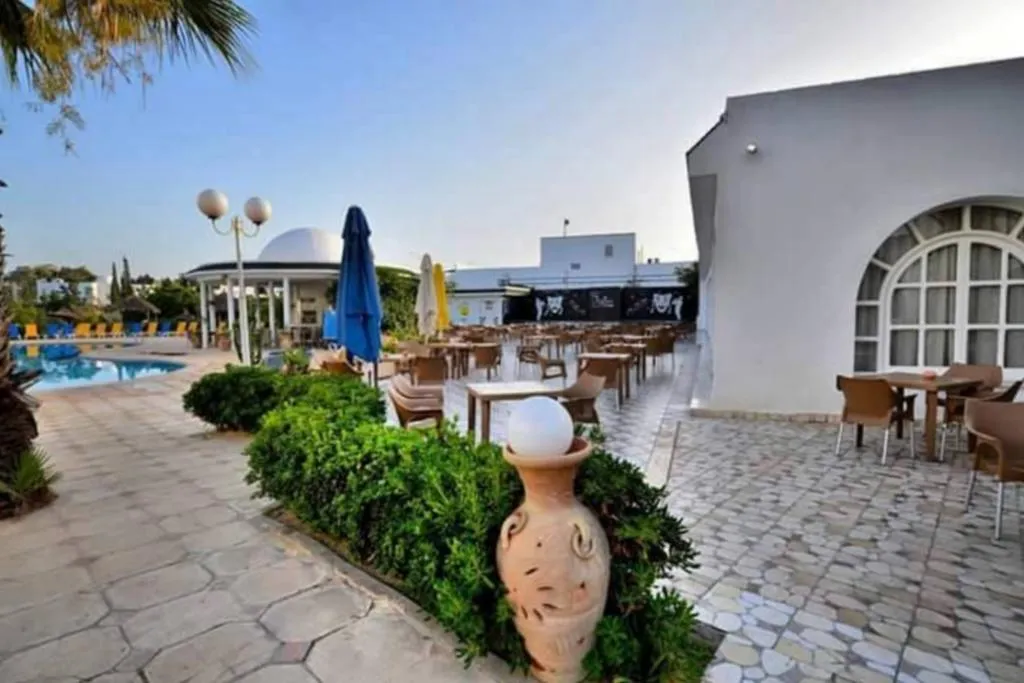 Terrace, Zodiac, Tunisia