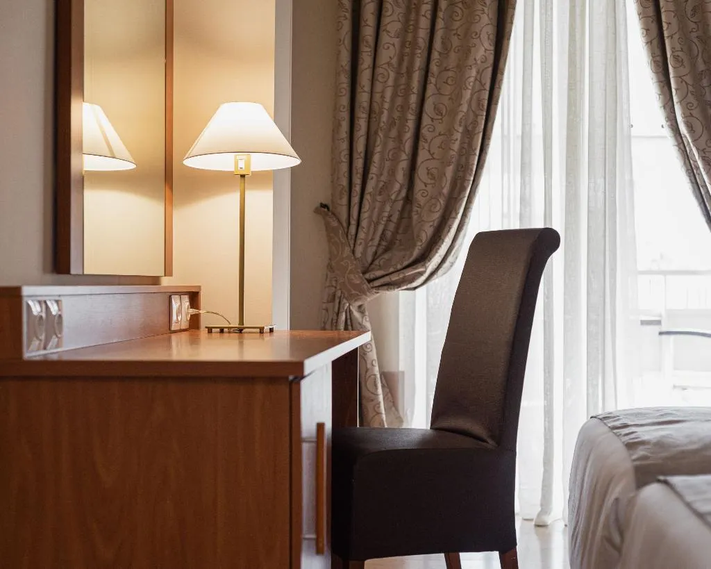 DOUBLE STANDARD Room, Acropolis Select, Athens