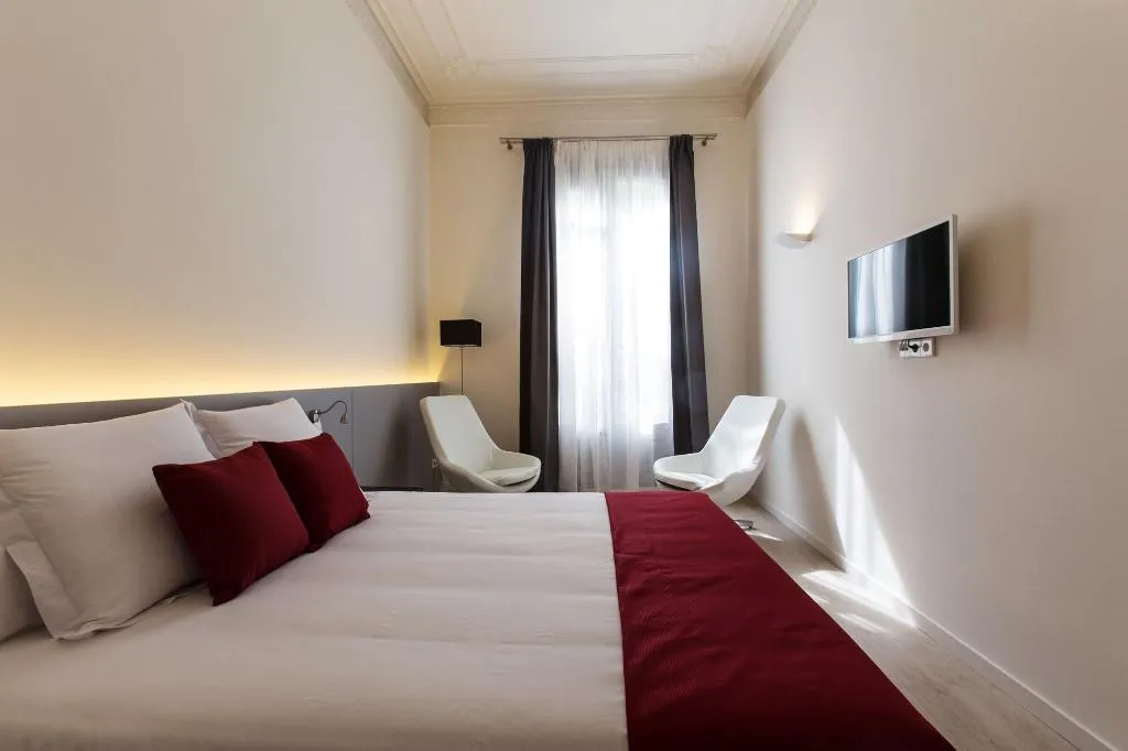 Room, Izaila Plaza Catalunya, Barcelona