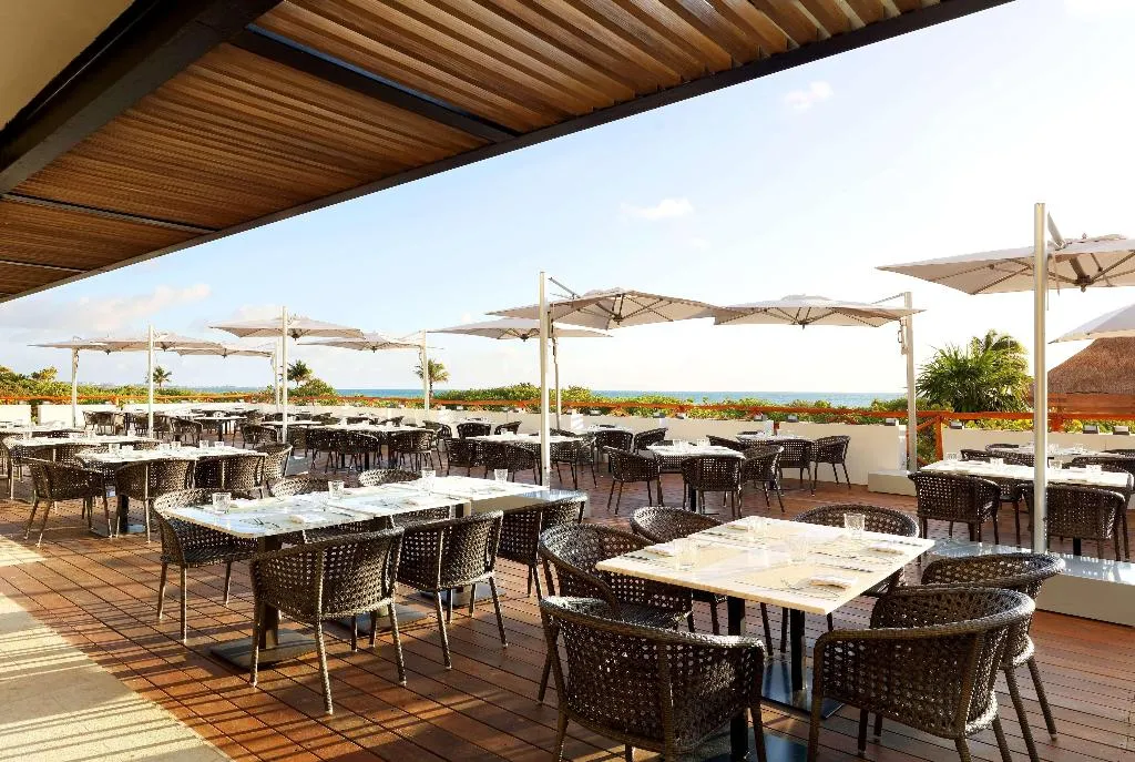 Restaurant, Grand Palladium Select Costa Mujeres - All Inclusi, Cancun Area