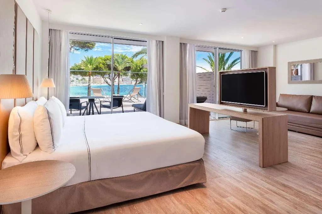 SUITE STANDARD Room, Melia Calvia Beach, Majorca