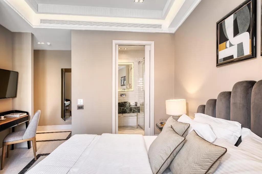 SUITE SUPERIOR Room, Athenian Foss, Athens