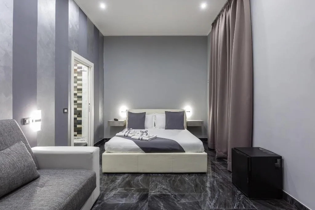 Room, Hotel Palace Napoli, Naples