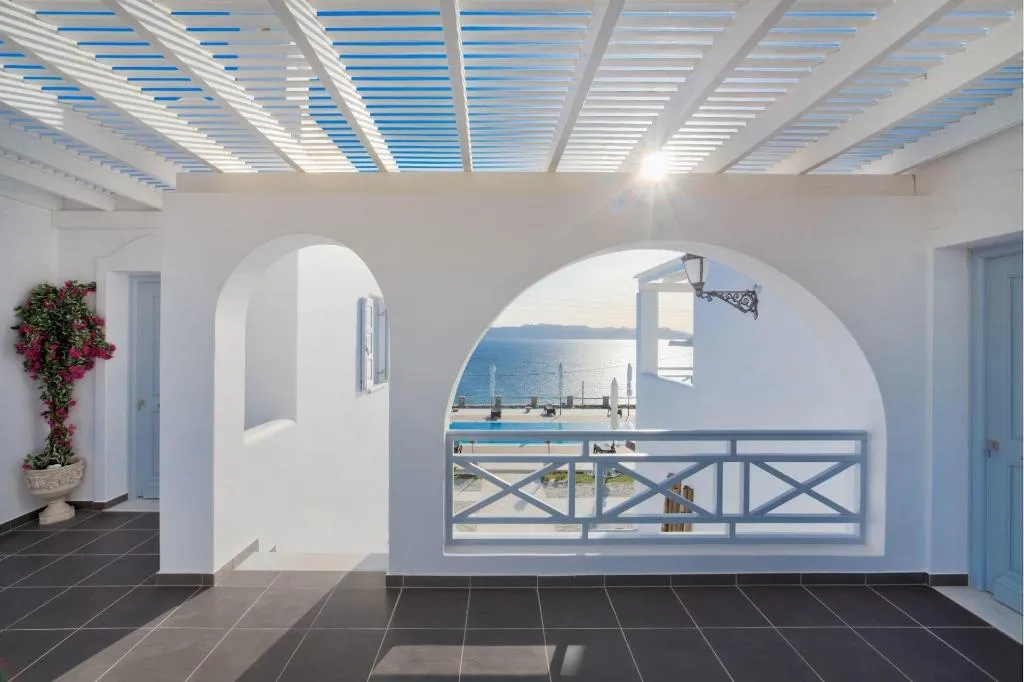Room, Miland Suites, Santorini