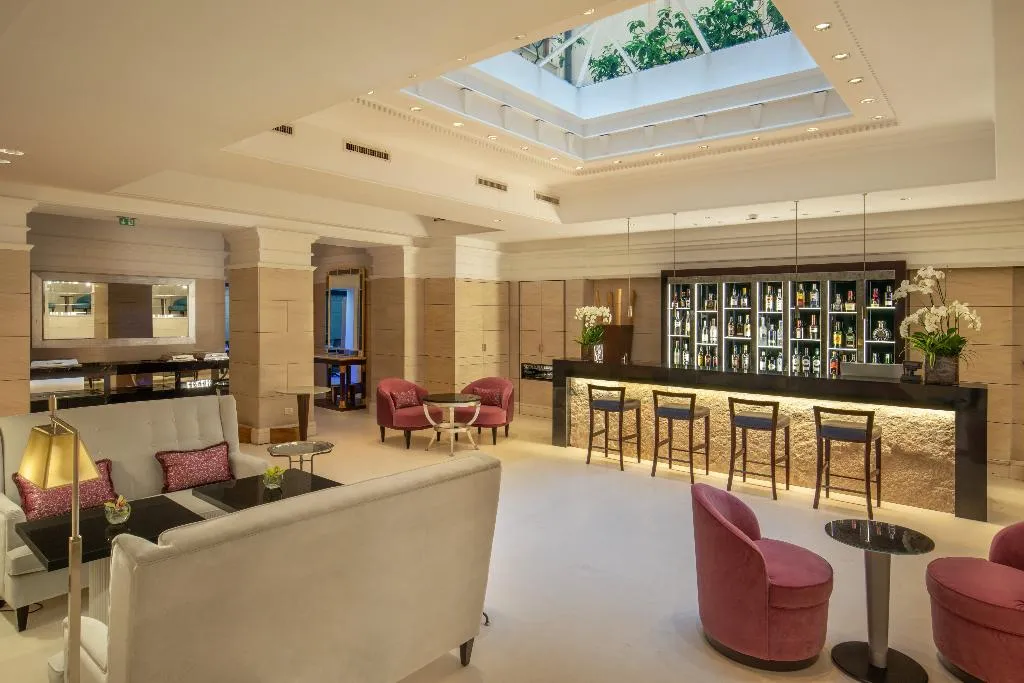Lobby, Rose Garden Palace, Rome