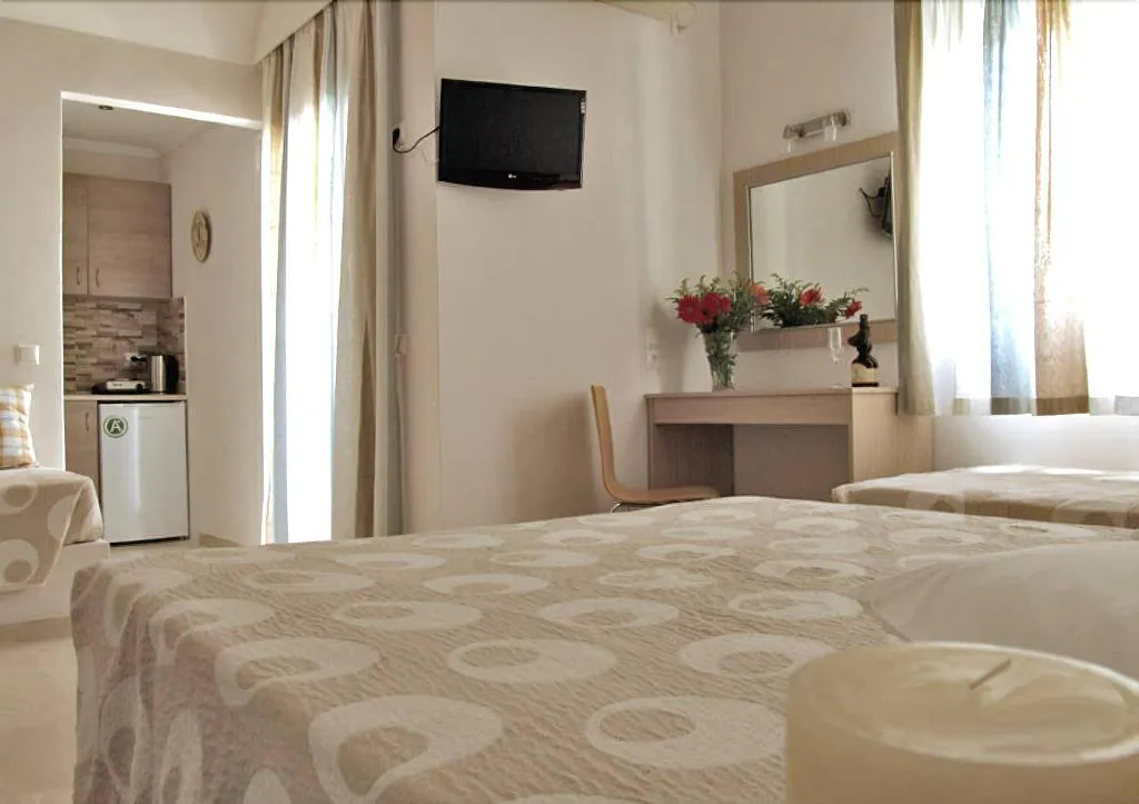 Room, Hippocampus, Santorini