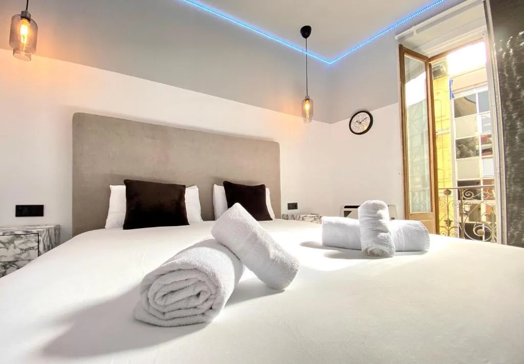 Room, Montera Center Madrid, Madrid