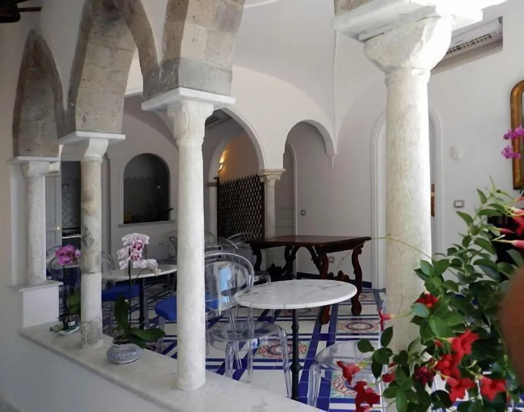 Lobby, Hotel Croce Di Amalfi, Naples