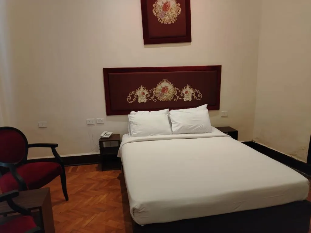 SINGLE ONE BED Room, Victoria Cairo Hotel, Cairo