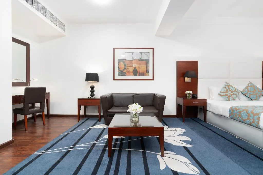 DOUBLE PREMIUM Room, Golden Sands Hotel & Residences, Dubai