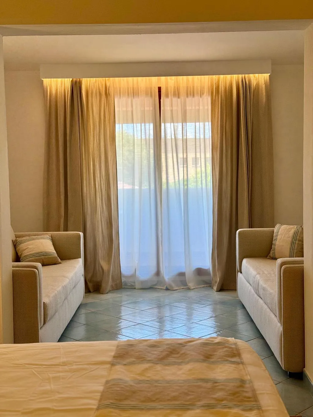 JUNIOR SUITE THREE BEDS Room, Hotel Sa Pedra, Olbia