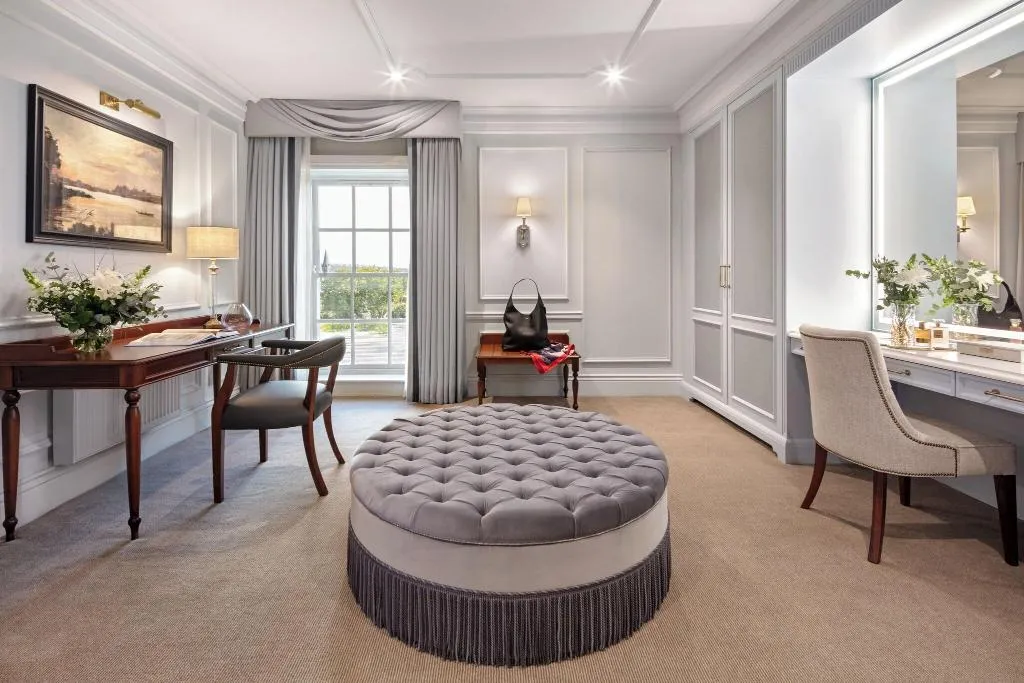 SUITE KING SIZE BED Room, Hayfield Manor, Cork
