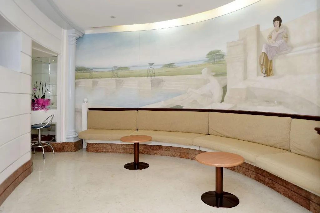 Lobby, Hiberia, Rome
