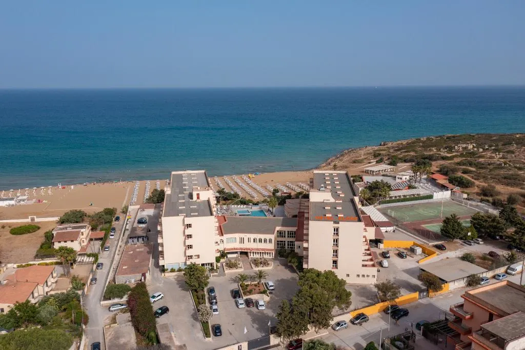 General view, Hotel Club Eloro, Catania