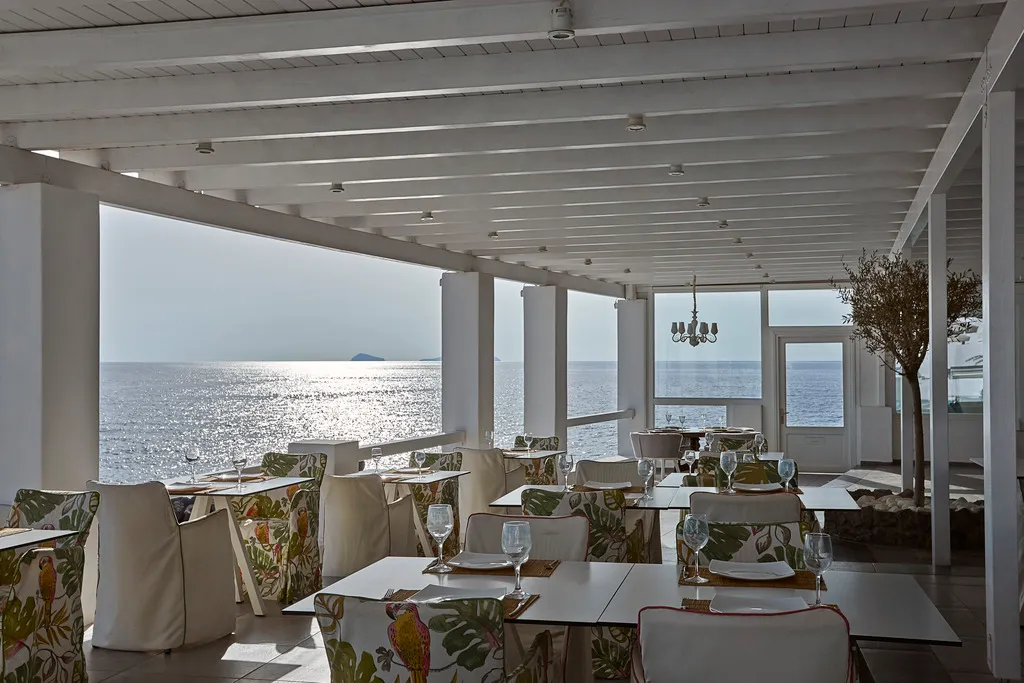 Restaurant, Notos Therme & Spa By Mr and Mrs White, Santorini