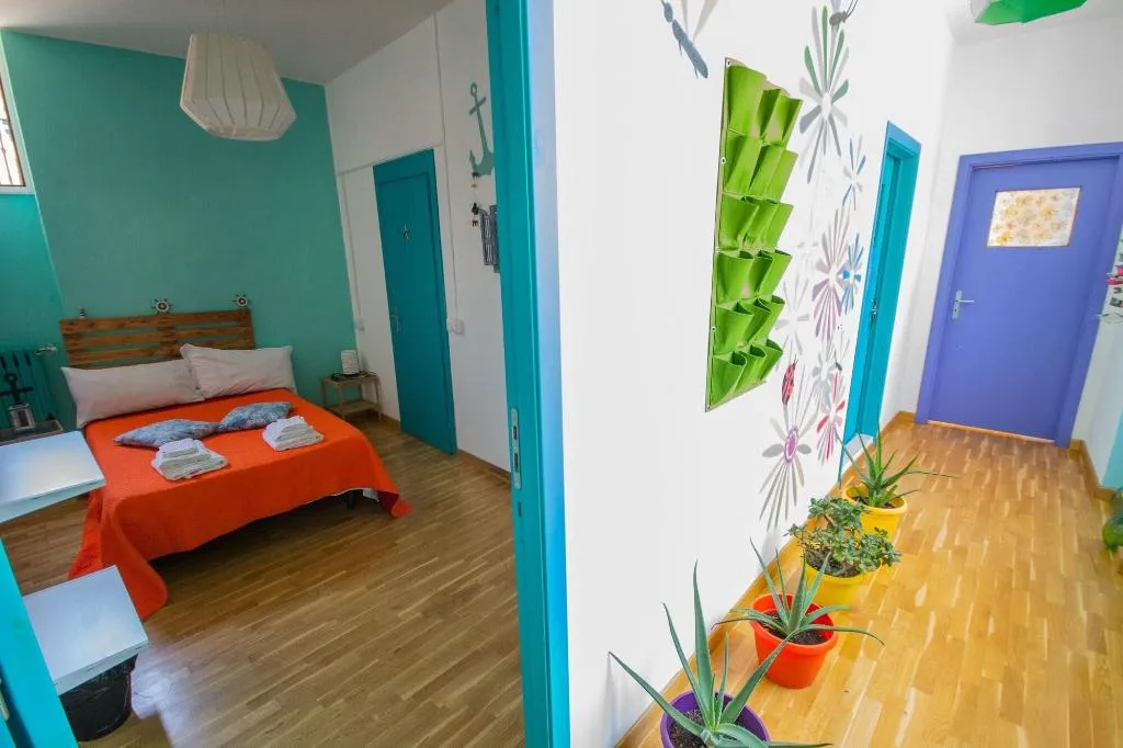 Room, Eco Hostel Floreale, Naples