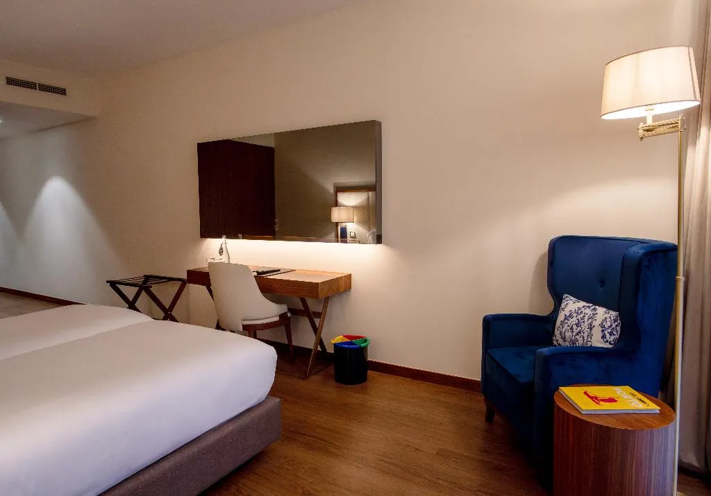 TWIN PREMIUM Room, Boeira Garden Hotel Porto Gaia, Curio Collection, Porto