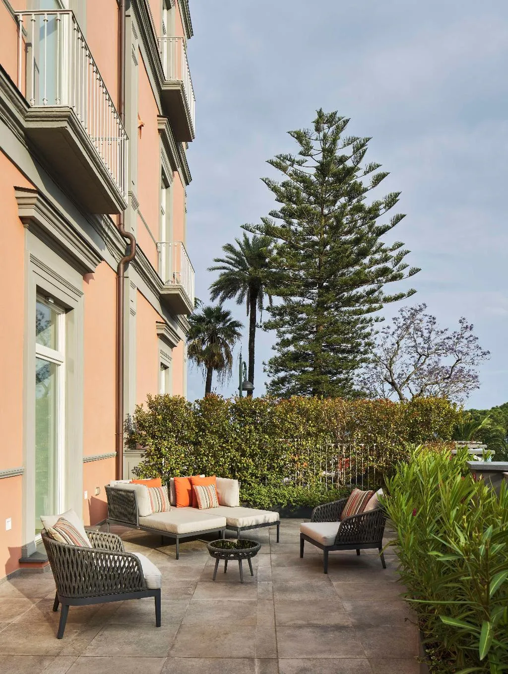 JUNIOR SUITE SEA VIEW WITH TERRACE Room, de Bonart Naples-Curio Collection by Hilton, Naples