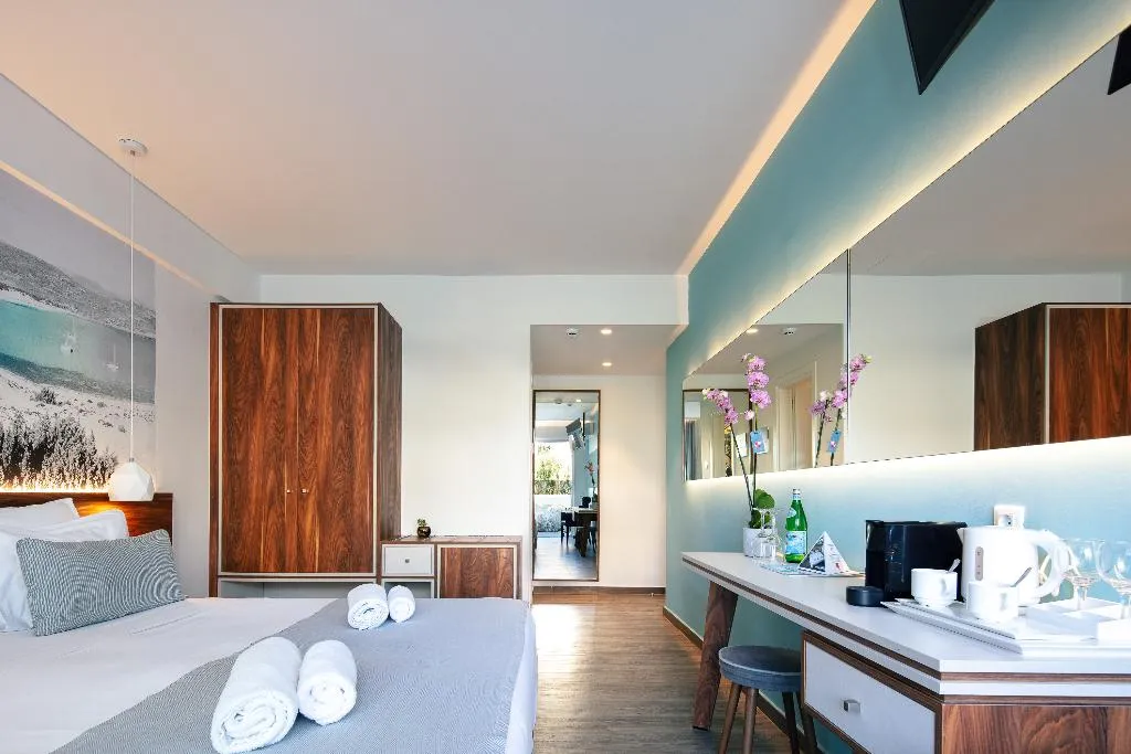 JUNIOR SUITE WITH JACUZZI Room, Atrium Ambiance Hotel, Crete