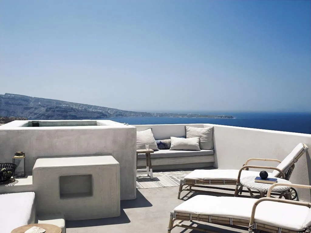 SUITE WITH JACUZZI Room, Santo Pure Oia Suites and Villas, Santorini