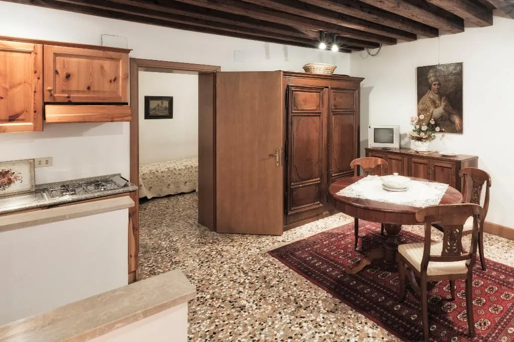 APARTMENT CLASSIC Room, Palazzetto San Lio, Venice