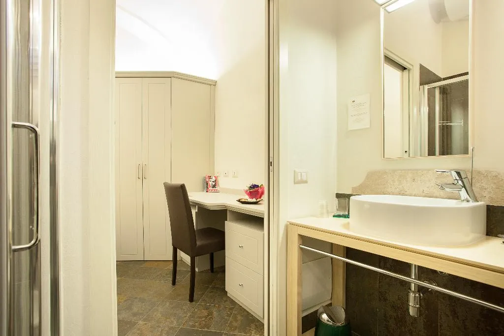 SINGLE STANDARD Room, Maison Tresnuraghes, Cagliari