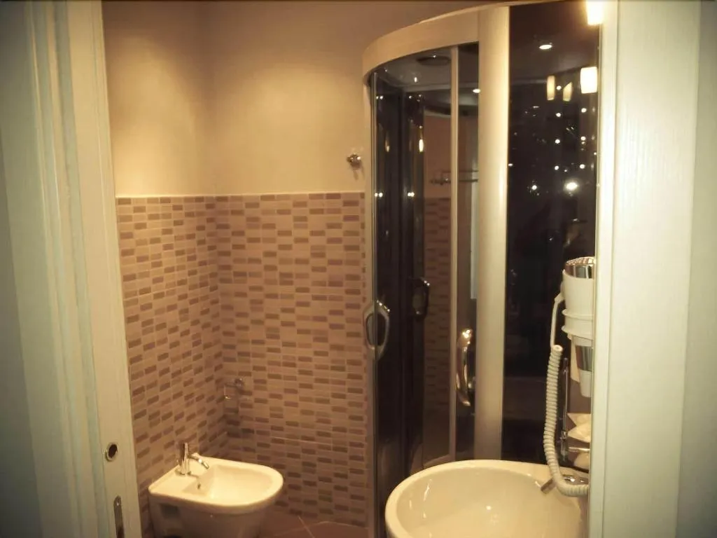 Room, Duca Di Uzeda, Catania