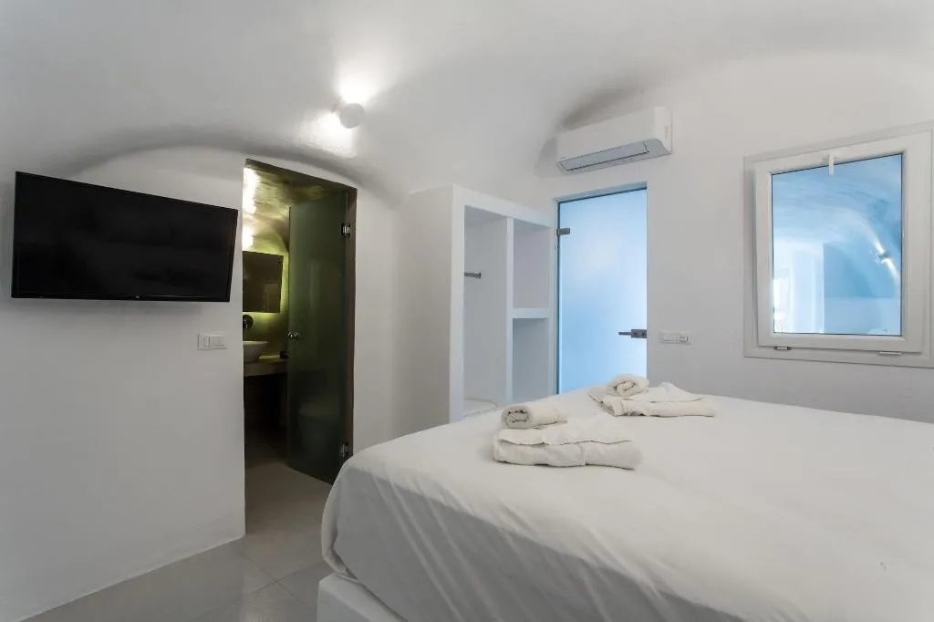 Room, Boutique 88 Fira, Santorini