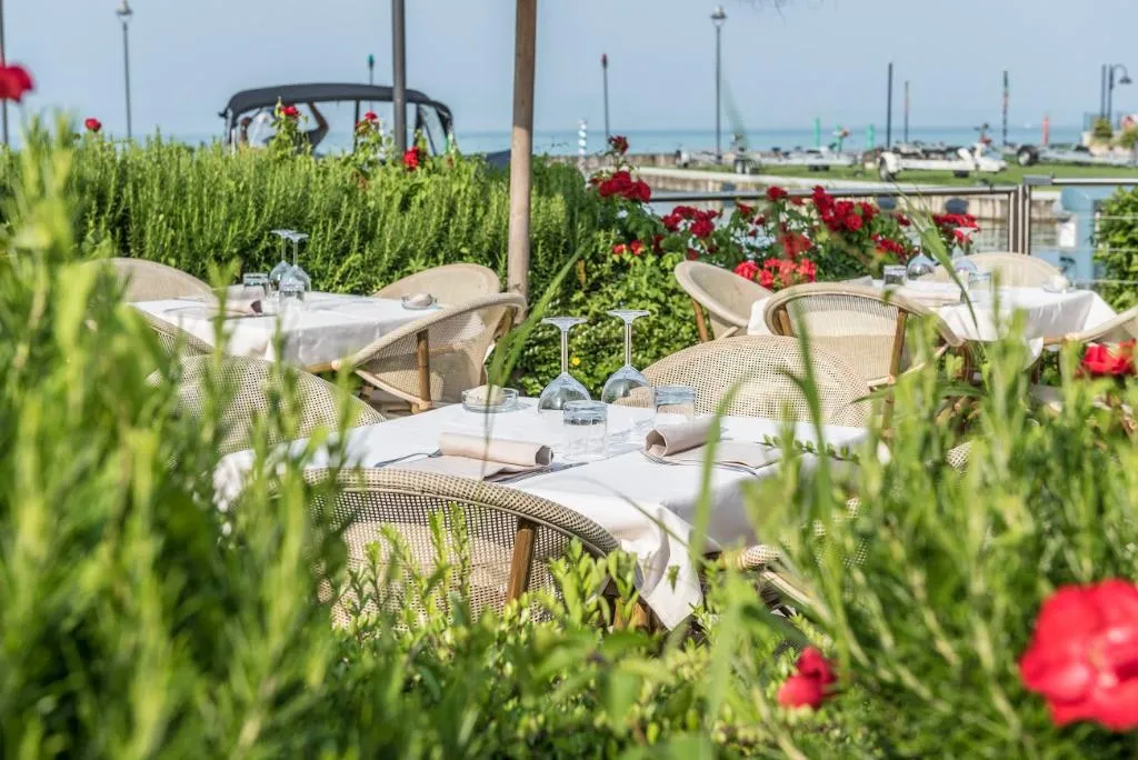 Restaurant, Yachting Hotel Mistral, Milan