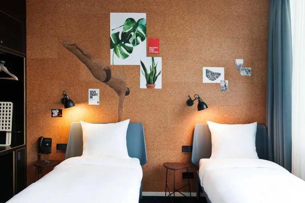 TWIN STANDARD Room, Conscious Hotel The Tire Station, Amsterdam