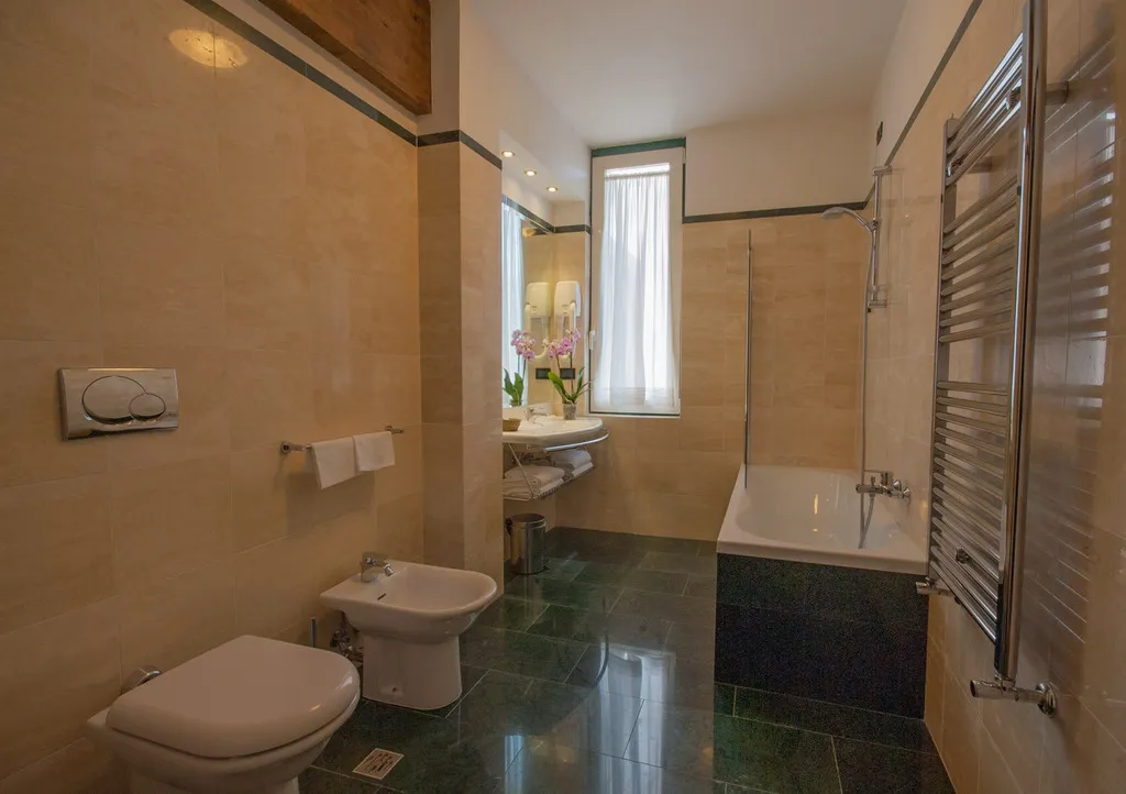 TRIPLE STANDARD Room, La Pergola, Rome