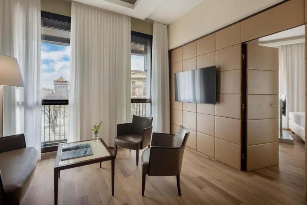 SUITE CAPACITY 2 Room, UNA HOTELS Cusani Milano, Milan