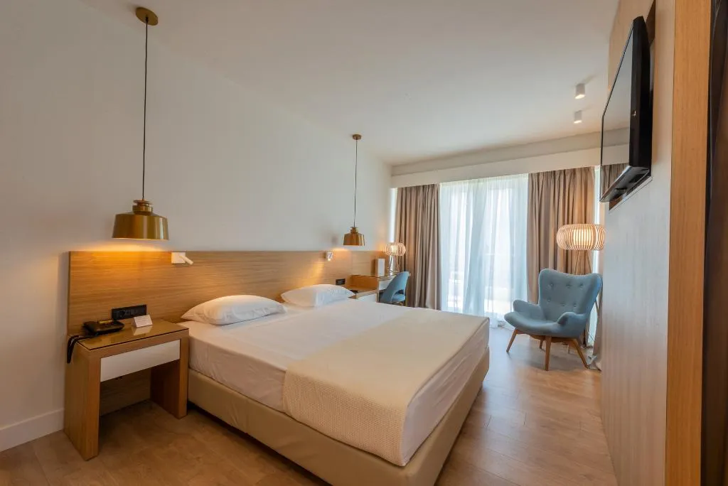FAMILY ROOM STANDARD Room, Pharae Palace, Kalamata