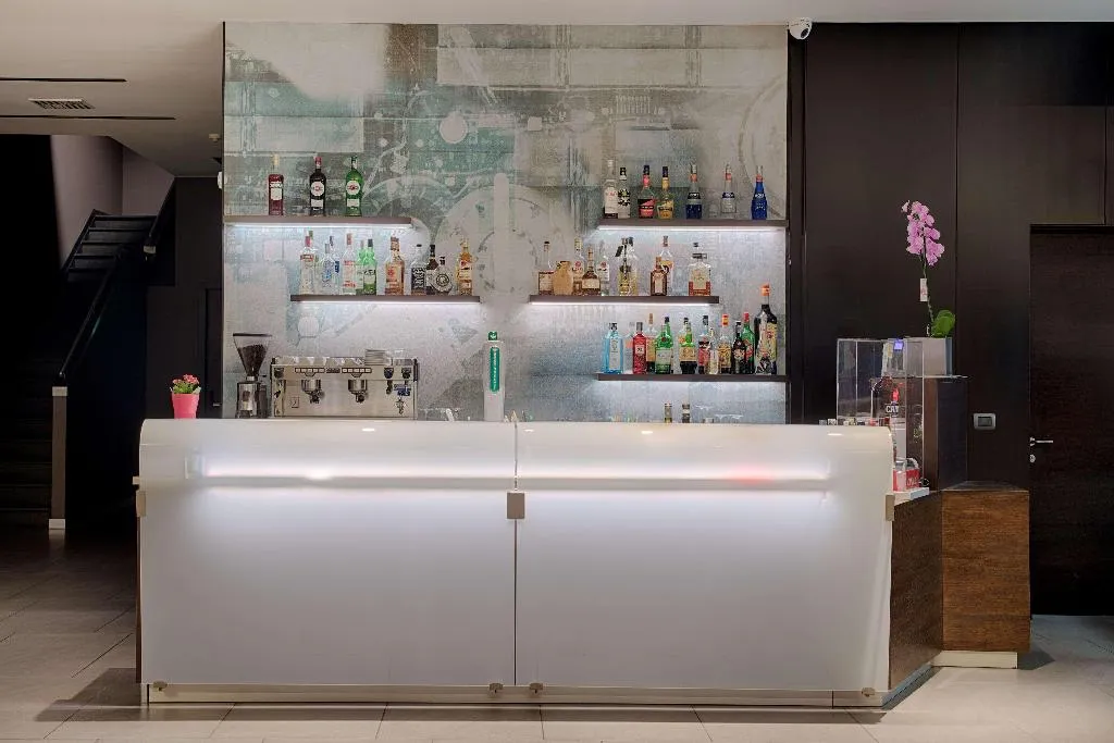 Bar, Ac Hotel Milano Sesto, Milan