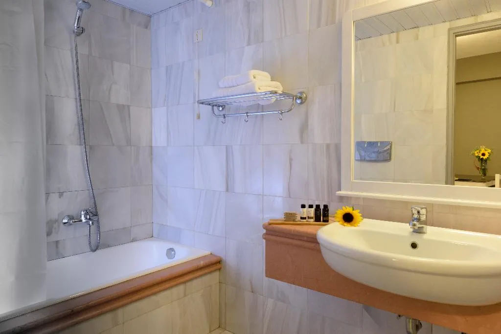 Room, Alantha Apts, Crete