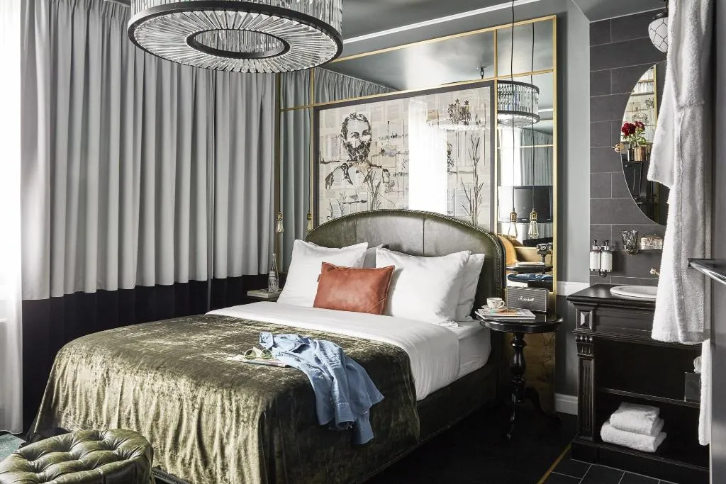 Room, Sir Savigny Hotel, Berlin