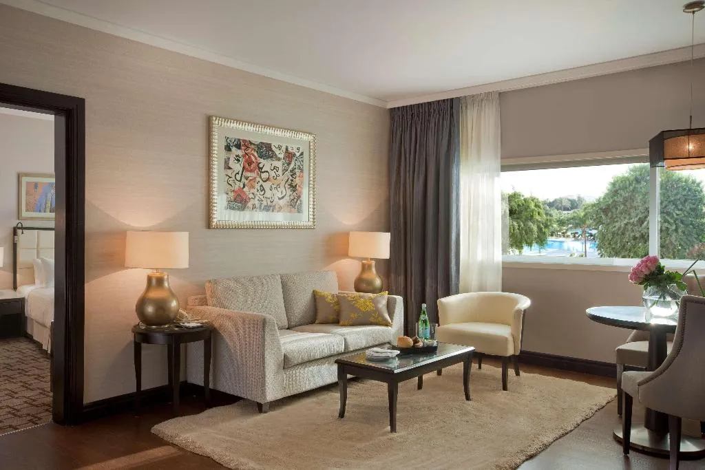 TWIN EXECUTIVE Room, Hilton Cairo Heliopolis, Cairo