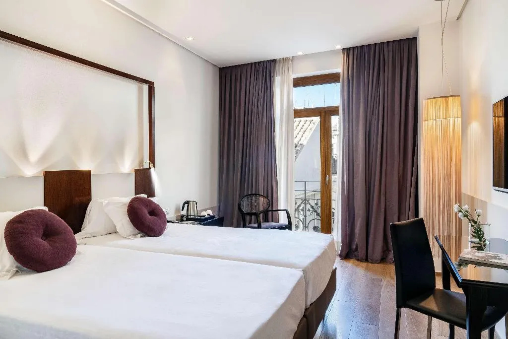 DOUBLE SINGLE USE PREMIUM Room, Vincci Palace, Valencia