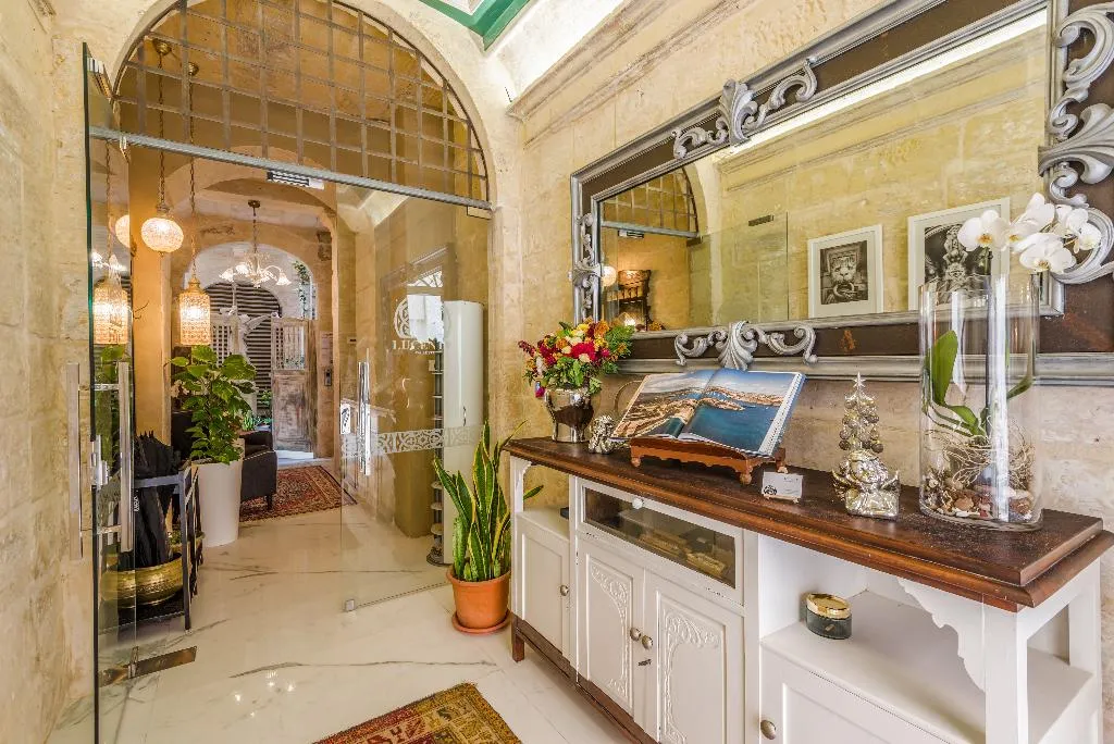 Lobby, Valletta Lucente, Malta