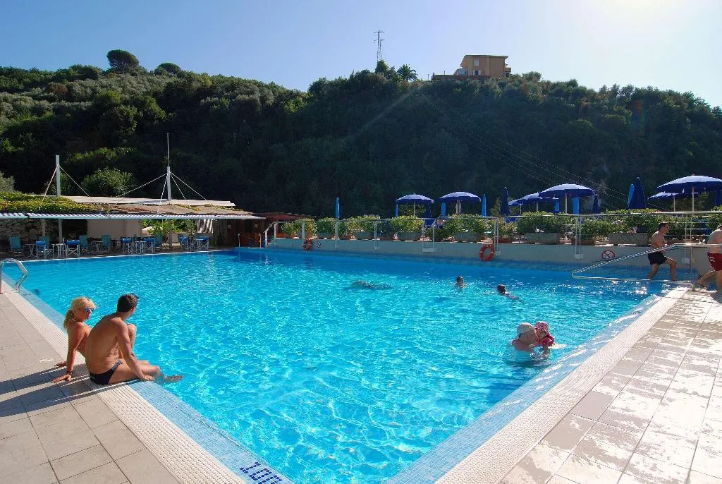 Pool, Best Western Hotel La Solara, Naples