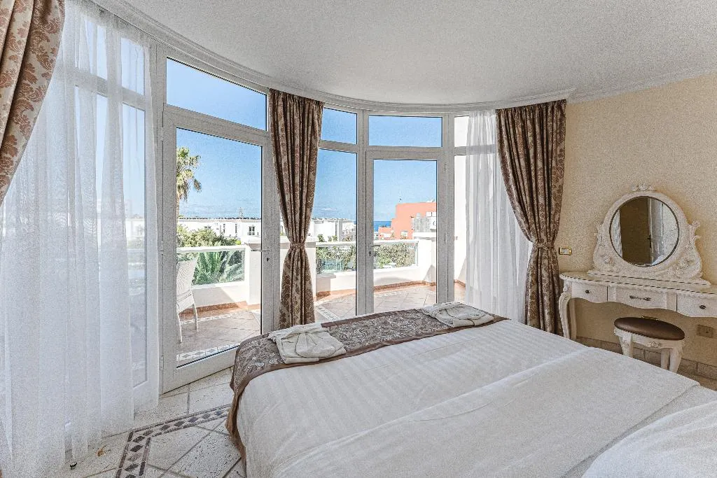 SUITE WITH PRIVATE POOL Room, Flamingo suite boutique hotel, Tenerife