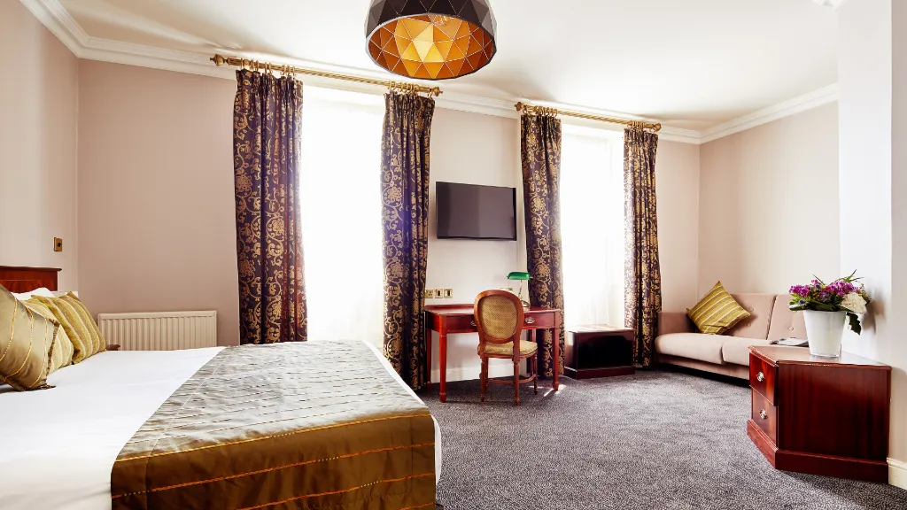 DOUBLE KING SIZE BED Room, Arlington Hotel Dublin, Dublin
